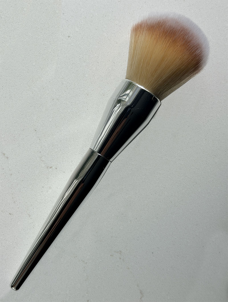 Makeup Brush For Dusting Music Instruments