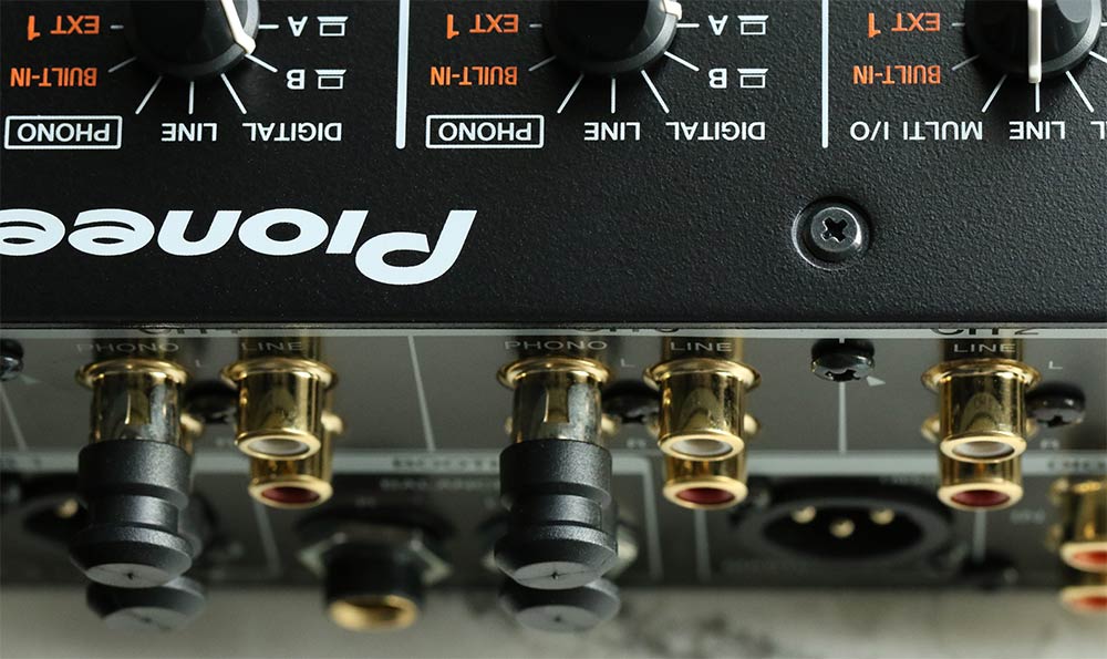 Pioneer DJ DJM-V10 LF Mixer Review - Connectivity Options