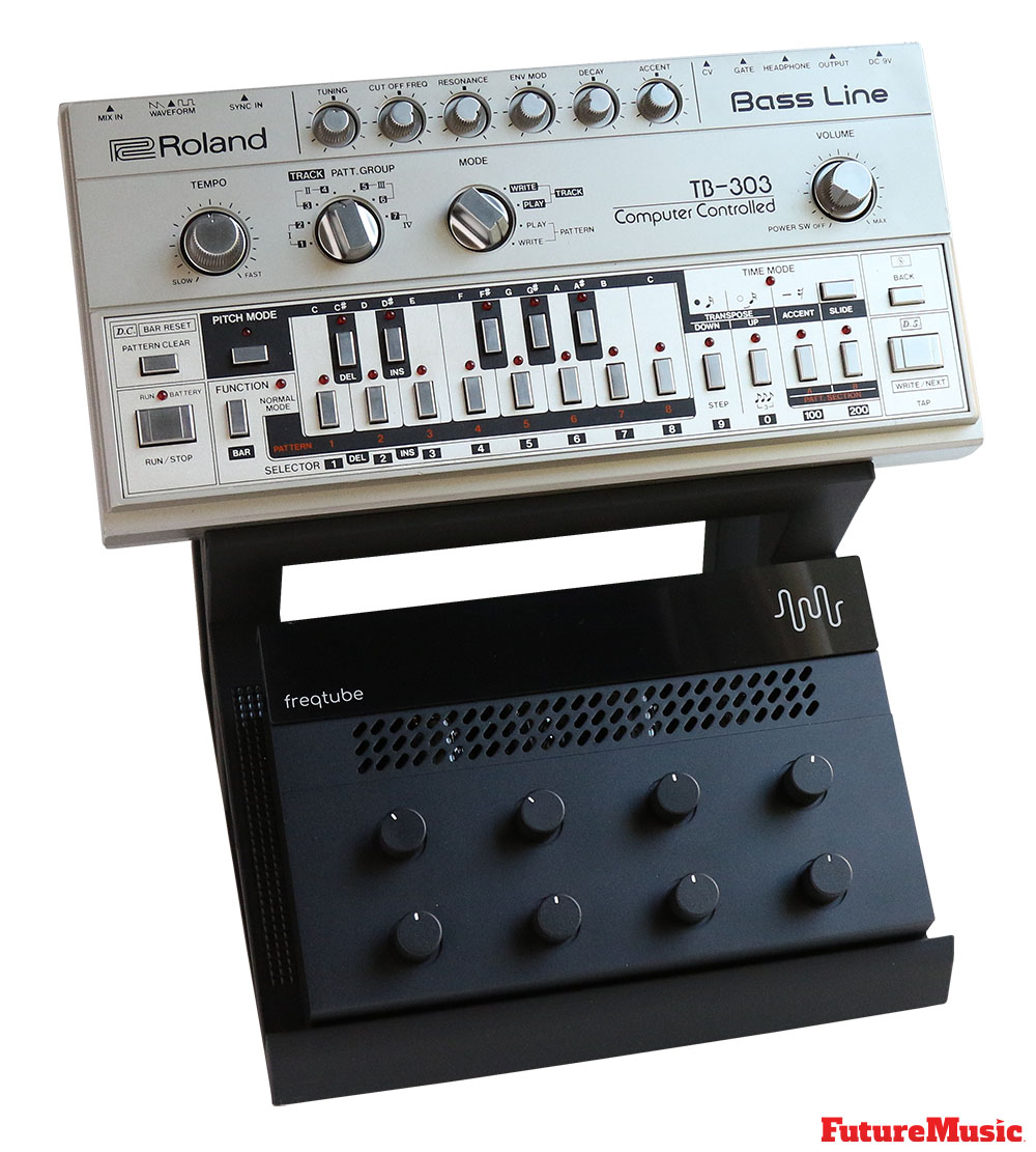 Stack3D Synth Stand with TB-303 and Freqport